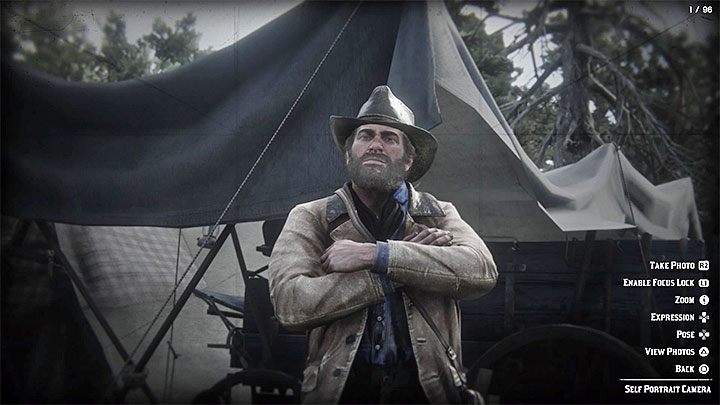 Drugi tryb to robienie zdjęć selfie po umieszczeniu aparatu na ziemi - domyślnie wciśnięcie prawej gałki analogowej (R3) - Red Dead Redemption 2: Zdjęcia - jak robić? - Red Dead Redemption 2 - poradnik do gry