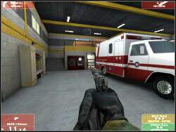 Kolejny przestępca wybiegnie z pomieszczenia znajdującego się na wprost, ale TYLKO WTEDY jeśli wcześniej zachowywałeś się w miarę głośno - Zadanie 5 - OPIS PRZEJŚCIA - Tom Clancys Rainbow Six 3: Raven Shield - poradnik do gry