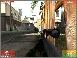 W tym oto miejscu wpadniesz na swych pierwszych wrogów - Zadanie 8 - OPIS PRZEJŚCIA - Tom Clancys Rainbow Six 3: Raven Shield - poradnik do gry