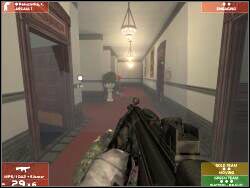 Jest on w pomieszczeniu ochrony tak więc gdybyś wcześniej wszedł do środka włączyłby się alarm a zakładnicy zostaliby pewnie rozstrzelani - Zadanie 10 - OPIS PRZEJŚCIA - Tom Clancys Rainbow Six 3: Raven Shield - poradnik do gry