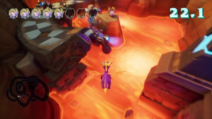 Ważnym jest abyś zlikwidował także pierwszego motocyklistę, który znajduje się już w powietrzu - Wąwozowy Szlak - Solucja Spyro 2 Riptos Rage! - Spyro Reignited Trilogy - poradnik do gry