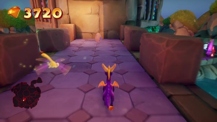 Z tej samej platformy, na której znalazłeś ostatnie jajo, możesz przeskoczyć na koleją półkę - Jajka | Tajemnice i Sekrety w Spyro: Year Of The Dragon - Spyro Reignited Trilogy - poradnik do gry