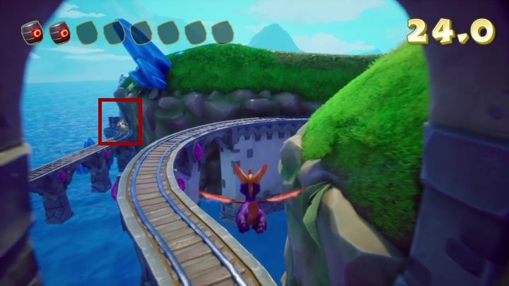 Tuż za zakrętem natrafisz natomiast na dwie bramki, przeleć przez nie i rozpocznij ostrzał samolotów - Słoneczny Szlak - Solucja Spyro the Dragon - Spyro Reignited Trilogy - poradnik do gry