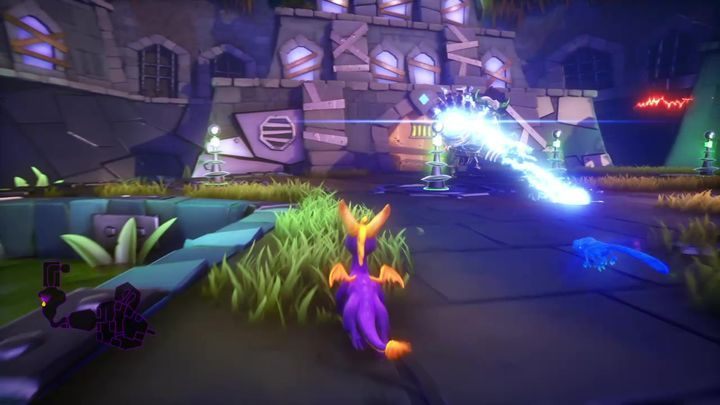 Po zniszczeniu wszystkich pylonów na pierwszej arenie, Metalgłowy ucieknie na drugą - Metalgłowy - Boss w Spyro the Dragon - Spyro Reignited Trilogy - poradnik do gry
