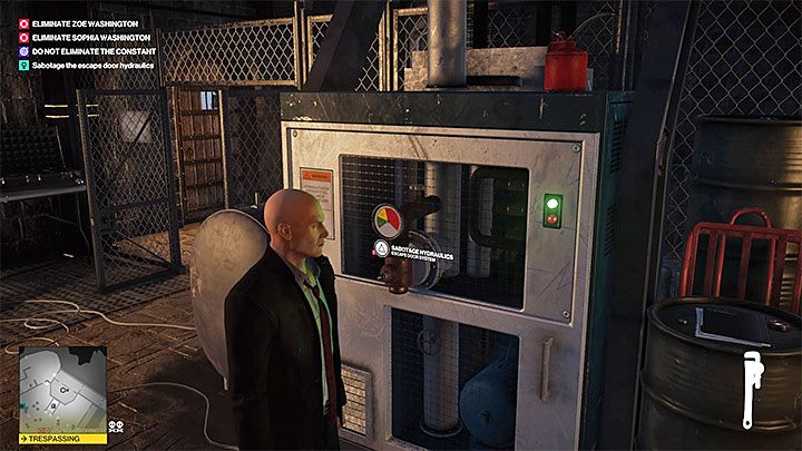 Zaczekaj aż strażnik zakończy rozmowę, dzięki czemu wyjdzie z pomieszczenia i pozostanie tu tylko dwóch kustoszy - Misje fabularne w misji Stowarzyszenie Arki | Hitman 2 - Hitman 2 - poradnik do gry