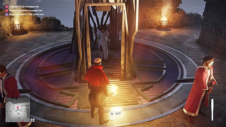 Wyjdź po schodach żeby znaleźć się ponownie na scenie z kukłą - Misje fabularne w misji Stowarzyszenie Arki | Hitman 2 - Hitman 2 - poradnik do gry