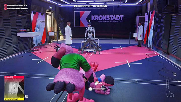 Przeciągnij mężczyznę do pomieszczenia z androidem po prawej stronie - Hitman 2: Miami - wszystkie trofea, lista - Hitman 2 - poradnik do gry