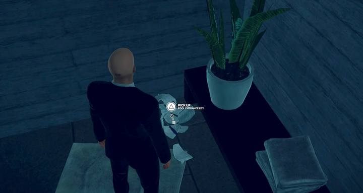 Klucz znajduje się pod białym dzbankiem - Wyzwania: eksploracja w misji Zew Nocy w Hitman 2 - Hitman 2 - poradnik do gry
