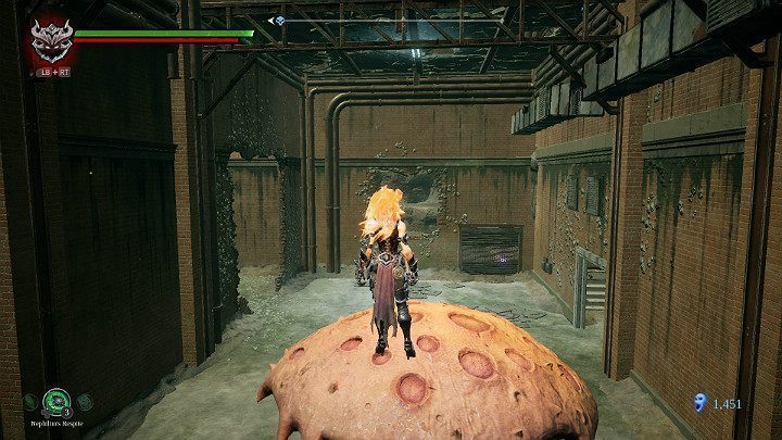 Wejdź do pomieszczenia ze stworem i wdrap się na niego - Gnijąca sadzawka - Darksiders 3 - poradnik do gry