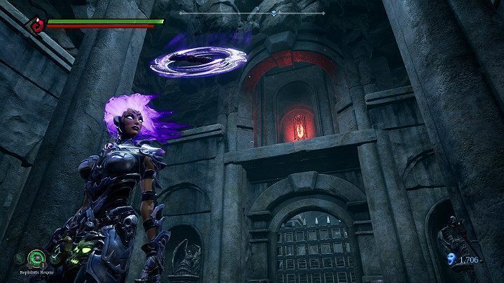 Gdy wypuścić broń z rąk, uderzy ona we wszystkie kryształy po kolei i otworzy bramę - Zapomniane jezioro | Solucja do gry Darksiders 3 - Darksiders 3 - poradnik do gry