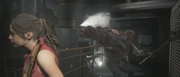 Boss jest wolny - postaraj się wcześnie przewidywać jego ciosy i odsyuwać się z zasięgu jego broni lub ręki - Podziemia i pierwszy boss | Posterunek policji w Resident Evil 2 - Resident Evil 2 - poradnik do gry