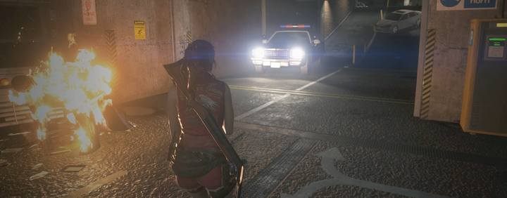 Krąż po parkingu unikając Tyrana, aż brama zostanie otwarta - Droga do Sierocińca i ucieczka z Sherry | Posterunek policji w Resident Evil 2 - Resident Evil 2 - poradnik do gry