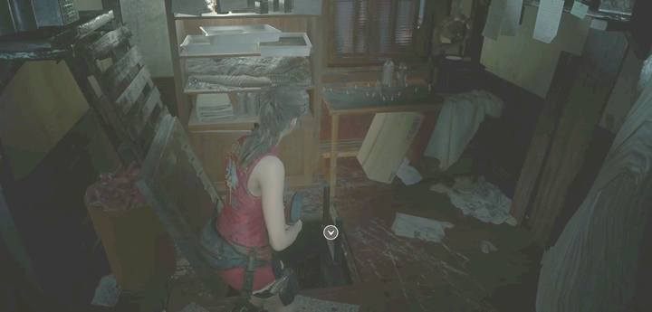 Wejdź do sierocińca i przejdź przez drzwi na parterze - Droga do Sierocińca i ucieczka z Sherry | Posterunek policji w Resident Evil 2 - Resident Evil 2 - poradnik do gry