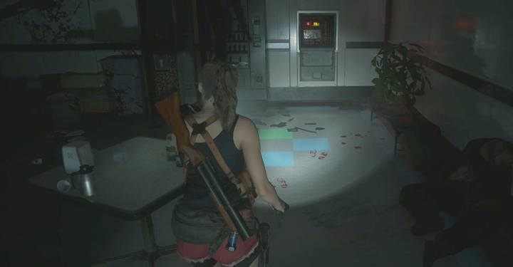 Panel elektryczny - miejsce na podłączenie modulatora sygnałów - Gniazdo. Jak zdobyć III poziom uprawnień w ogrodzie? | Resident Evil 2 - Resident Evil 2 - poradnik do gry