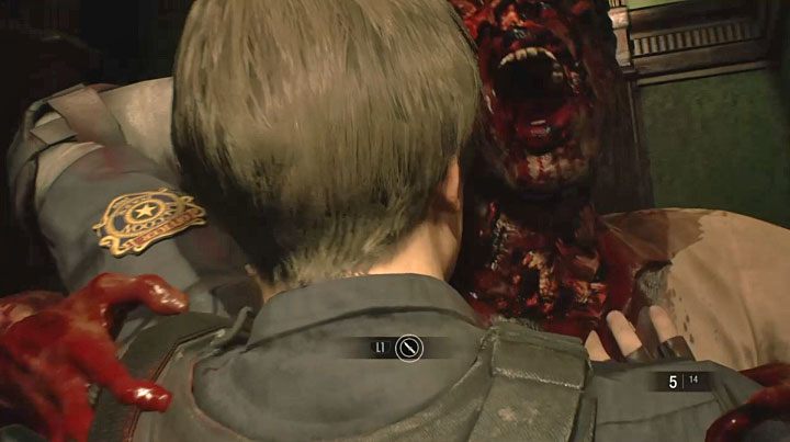 Utrata noża może nastąpić jeśli doszło do szamotaniny z zombiakiem lub innym potworem - Jak odzyskać utracony nóż w Resident Evil 2? - Resident Evil 2 - poradnik do gry