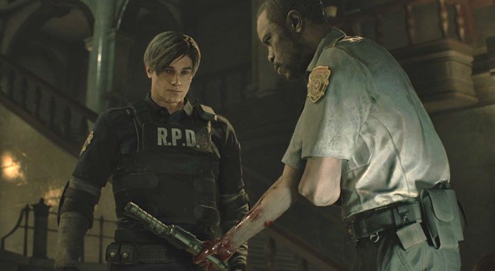 Musisz doprowadzić do tego żeby główny bohater wszedł w posiadanie noża - Jak otworzyć skrzynkę z przełącznikiem na komisariacie policji (Leon)? - Resident Evil 2 - poradnik do gry