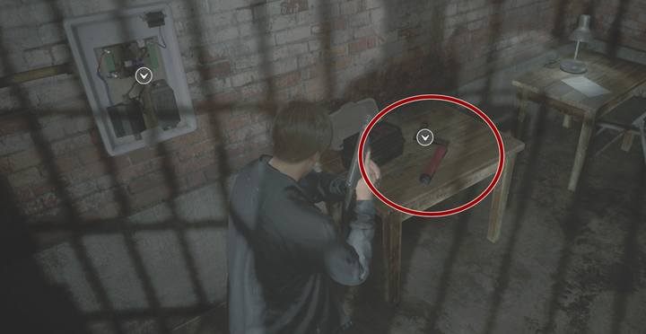 Potem wróć na parking i przejdź do zachodniej części, gdzie znajduje się więzienie - Parking policyjny - ścieżka Leona | Posterunek Raccoon City - Resident Evil 2 - poradnik do gry