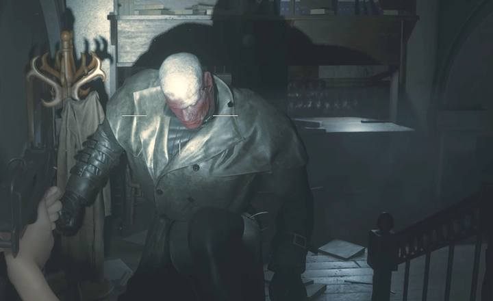 Osłabiony Tyran przyklęknie i da ci chwilę spokoju - Jak pokonać lub unikać Tyrana w Resident Evil 2? - Resident Evil 2 - poradnik do gry