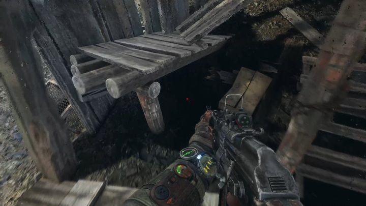 Aby wejść na wyższy poziom w tej lokacji musisz wskoczyć pierw na deski znajdujące się po lewej stronie - Metro Exodus: Wołga - Ulepszenia i ciekawe miejsca, mapa, lista - Metro Exodus - poradnik do gry
