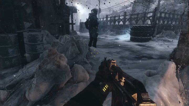 Po wyłączeniu świateł udaj się w lewą stronę - Metro Exodus: Wewnątrz wrogiej bazy, Moskwa - solucja - Metro Exodus - poradnik do gry