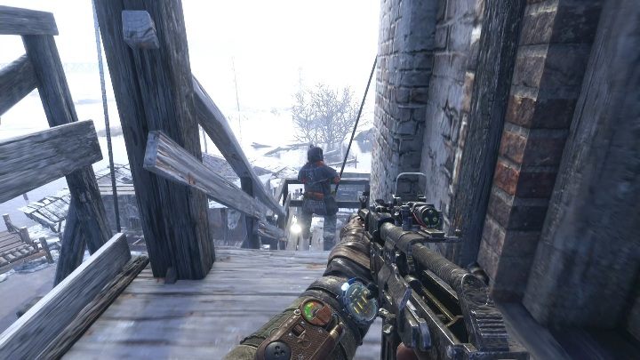 Kolejny przeciwnik stoi kawałek dalej, jego również wyeliminuj po cichu - Metro Exodus: Ucieczka z cerkwi, Wołga - solucja - Metro Exodus - poradnik do gry