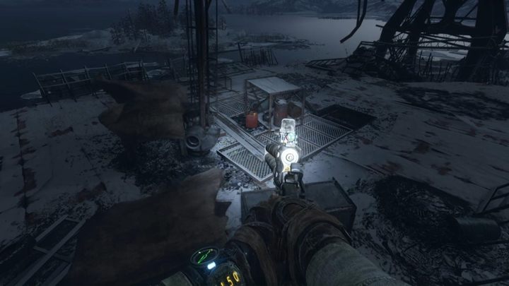 Przeszukaj miejsce, a następnie idź dalej w kierunku wskazującym przez strzałkę - Metro Exodus: Poszukiwanie Kresta, Wołga - solucja - Metro Exodus - poradnik do gry