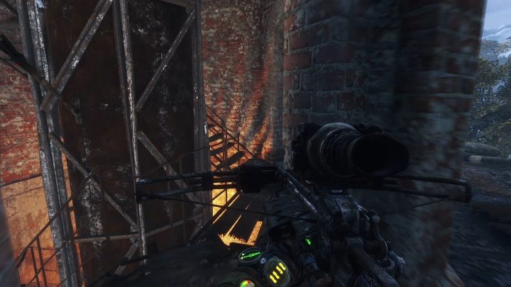 Wchodząc po schodach eliminuj każdego wroga, który stanie ci na drodze - Metro Exodus: Pierwszy kontakt z tubylcami, Tajga - solucja - Metro Exodus - poradnik do gry