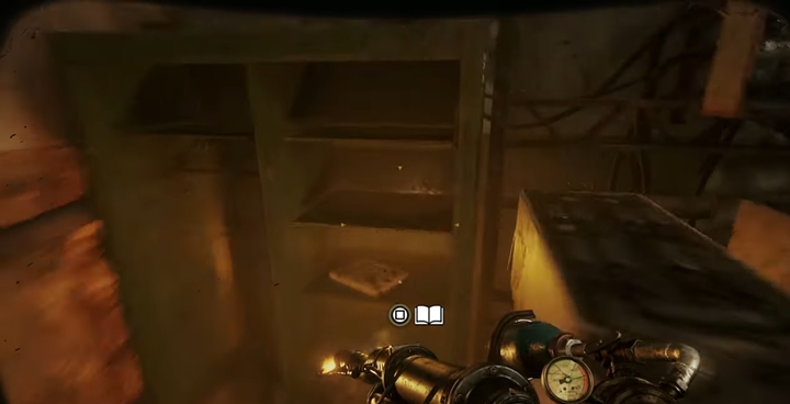 Gdy zakręcisz zawór z wodą i wejdziesz po drabince dotrzesz do pierwszego stołu rzemieślniczego (work bench) - Metro Exodus Two Colonels: Notatki - lista wszystkich znajdziek - Metro Exodus - poradnik do gry