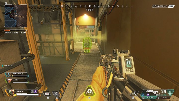 Caustic może rozstawić lub rzucić pojemnikiem ze śmiertelnym gazem Nox, który można aktywować przy pomocy broni palnej - Caustic - postacie w Apex Legends - Apex Legends - poradnik do gry