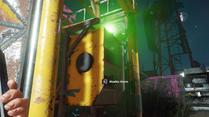 Do alarmu wystarczy zakraść się i wcisnąć przycisk widoczny na ekranie. - Porady na start do Far Cry New Dawn - Far Cry New Dawn - poradnik do gry
