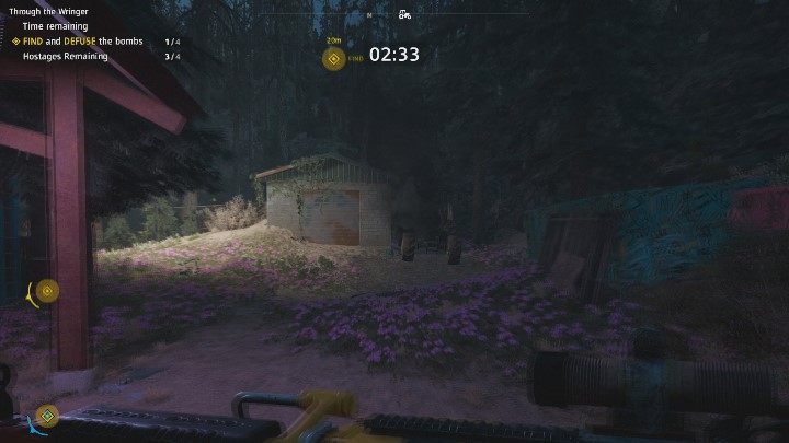 Kolejna bomba znajduje się przy garażu, do którego wejście jest zablokowane przez zepsuty pojazd - Przez wyżymaczkę | Solucja Far Cry New Dawn - Far Cry New Dawn - poradnik do gry