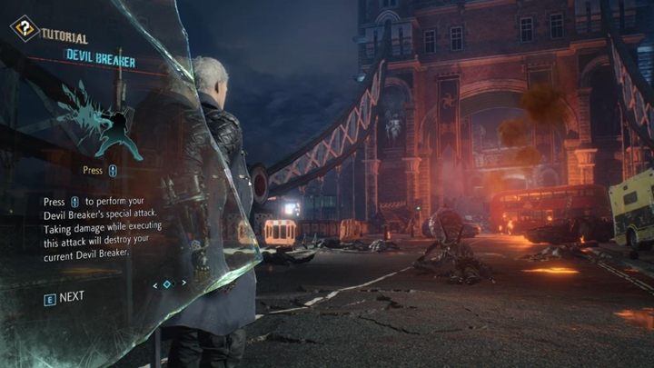 Po wstawkach, obejmiesz kontrolę nad Nero, który w końcu dostał metalową rękę, która mocno ułatwia mu pokonywanie wrogów - Misja 01 - Nero - Solucja Devil May Cry 5 - Devil May Cry 5 - poradnik do gry