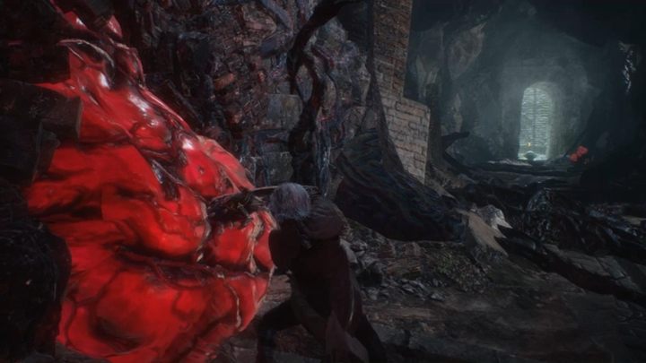 Wróć na dół i biegnij do kolejnego korytarza, gdzie przywita cię ekipa powitalna demonów - Misja 12 - Yamato - Solucja Devil May Cry 5 - Devil May Cry 5 - poradnik do gry