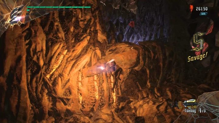 Zniszcz wszystkich wrogów i biegnij dalej, a natniesz się na figurę, przy której możesz zrobić zakupy - Misja 15 - Rozdroże - Nero - Solucja Devil May Cry 5 - Devil May Cry 5 - poradnik do gry