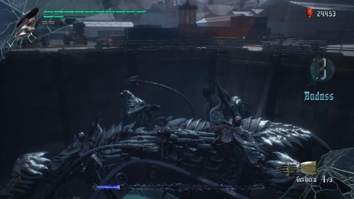 Będąc na górze, skoncentruj swoje ataki na słabym punkcie bossa - Gilgamesz - Boss w Devil May Cry 5 - Devil May Cry 5 - poradnik do gry