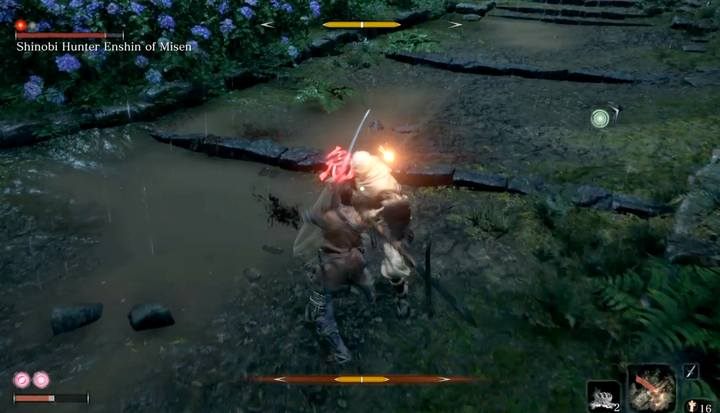 Wyprowadzenie szybkiego ataku podczas ładowania ataku przez bossa spowoduje przerwanie jego ofensywy - Łowca Shinobi Enshin z Misen | Boss w Sekiro Shadows Die Twice - Sekiro Shadows Die Twice - poradnik do gry