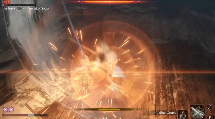 Walka z bossem jest bardzo łatwa - jedyne co musisz robić, to nauczyć się parować combo wroga w odpowiednim momencie, gdy wyciąga miecz - Zamek w Ashinie | Solucja Sekiro Shadows Die Twice - Sekiro Shadows Die Twice - poradnik do gry