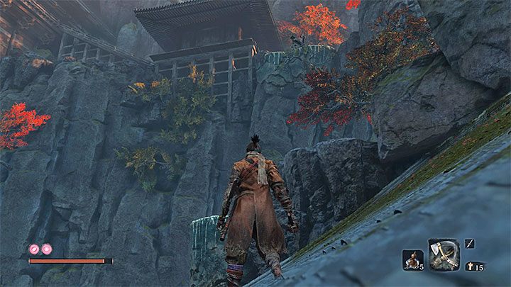 Celem podróży jest widoczny w oddali największy budynek świątyni - Świątynia Senpou | Solucja Sekiro Shadows Die Twice - Sekiro Shadows Die Twice - poradnik do gry