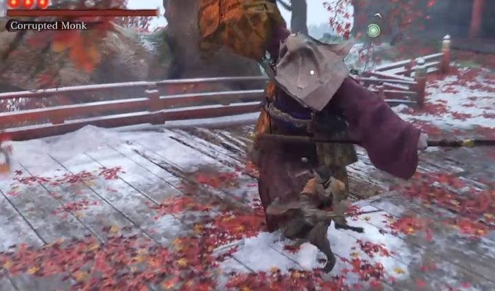 Ataki od pleców są najskuteczniejsze - boss musi odwrócić się, by móc zacząć je parować - Źródlany pałac | Solucja Sekiro Shadows Die Twice - Sekiro Shadows Die Twice - poradnik do gry