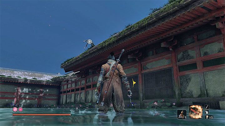 Walka z bykiem z pałacu bardzo przypomina starcie z bossem Blazing Bull, którego pokonanie było wymagane tuż po dotarciu po raz pierwszy do Zamku w Ashinie - Sakura Bull of the Palace | Boss w Sekiro Shadows Die Twice - Sekiro Shadows Die Twice - poradnik do gry