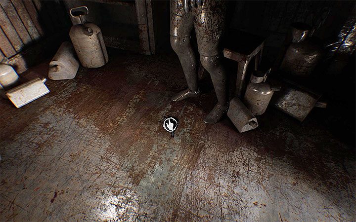 Powróć do centralnego pomieszczenia i zbadaj prawe przejście - Zagadka z kotłem | Rozwiązanie zagadki w Layers of Fear 2 - Layers of Fear 2 - poradnik do gry