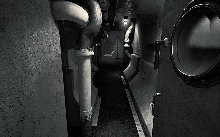 Musisz przypilnowac się tuż po otwarciu drzwi z dwiema blokadami, bo w korytarzu z obrazka pojawi się potwór i zmusi cię to do rozegrania nowej sceny ucieczki - Ucieczka i projektor | Solucja Layers of Fear 2 - Layers of Fear 2 - poradnik do gry