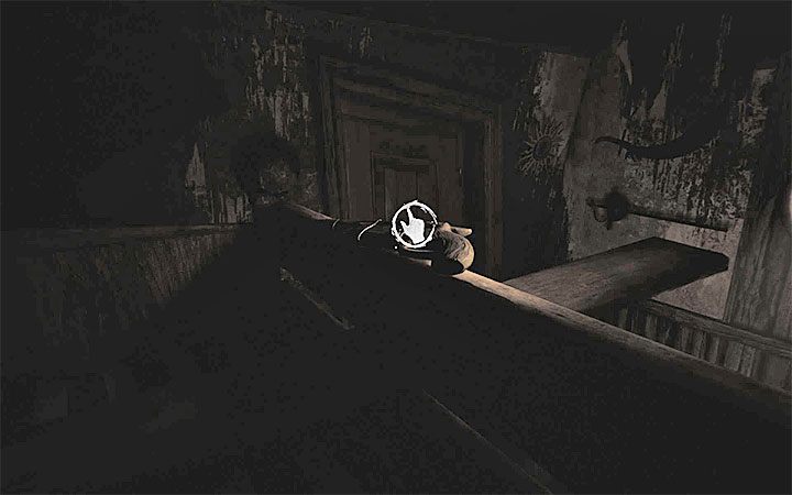 Po powrocie do domu skorzystaj opcjonalnie z pomocy ze strony strzałek i linii żeby dotrzeć do wejścia do pokoju dziecięcego - Pokój dziecięcy - trzeci wybór | Solucja Layers of Fear 2 - Layers of Fear 2 - poradnik do gry