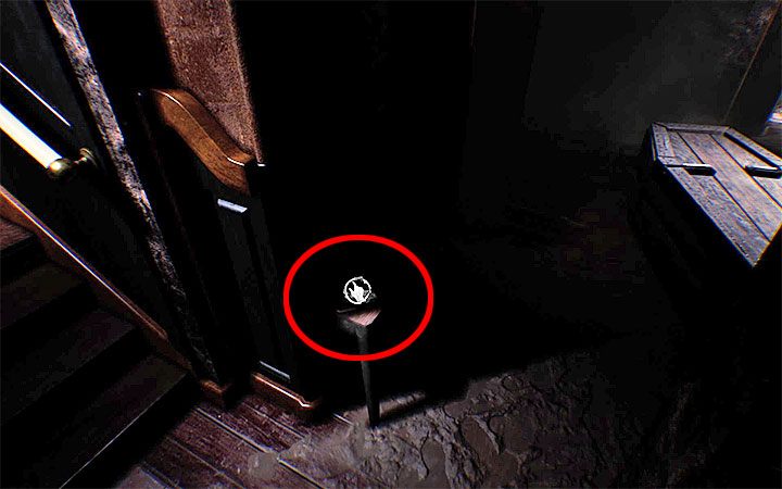 Obok trumny z potworem znajduje się też nowy slajd nadający się do zabrania (powyższy obrazek) - Obrócone pomieszczenia | Solucja Layers of Fear 2 - Layers of Fear 2 - poradnik do gry