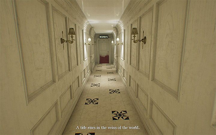 Do drzwi z napisem RECORDING dotrzesz tuż po rozwiązaniu mini-zagadki z przesuwaniem czerwonych zasłon, dzięki którym pojawia się manekin z kluczem odblokowującym dalsze przejście - Czwarty wybór | Solucja Layers of Fear 2 - Layers of Fear 2 - poradnik do gry