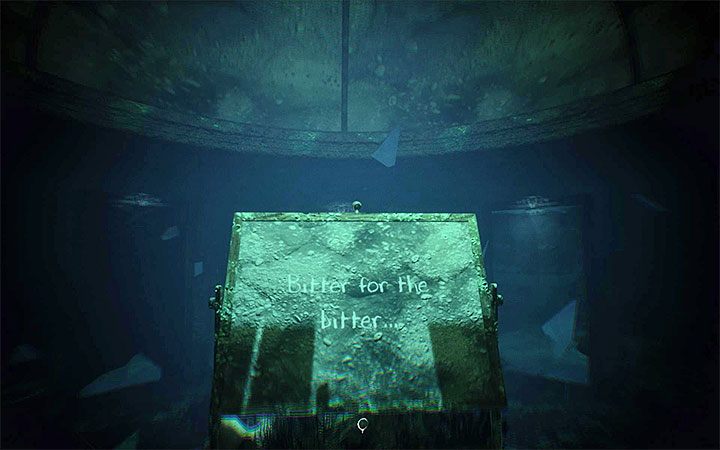 W przeciwieństwie do tablic odnajdywanych we wcześniejszych lokacjach nową tablicą musisz nieprzerwanie obracać - Zagadka z dwustronną tablicą | Rozwiązanie zagadki w Layers of Fear 2 - Layers of Fear 2 - poradnik do gry