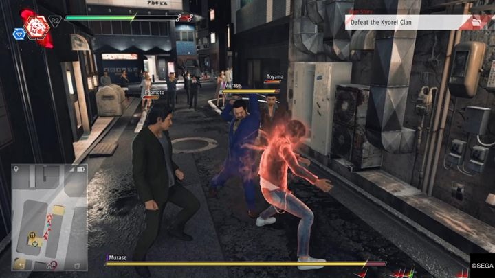 Czeka cię pojedynek z Murase i jego zbirami - Judgment: Rozdział 1 Three Blind Mice - solucja, opis przejścia - Judgment - poradnik do gry