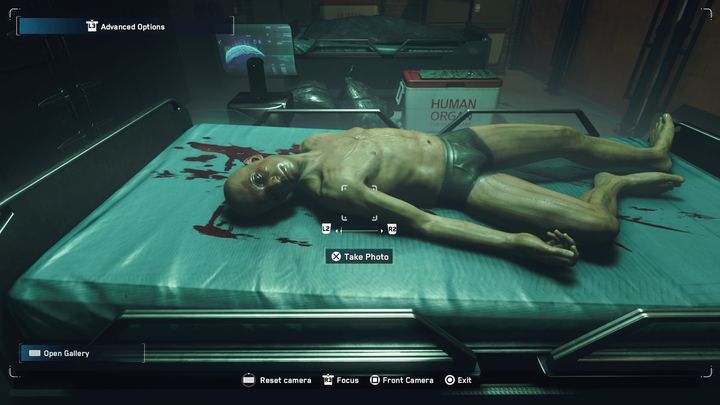 Wykonać będziesz musiał im zdjęcie, aby przesłać je dalej w celach identyfikacyjnych - Watch Dogs Legion: Nowy towar eksportowy - solucja, opis przejścia - Watch Dogs Legion - poradnik do gry