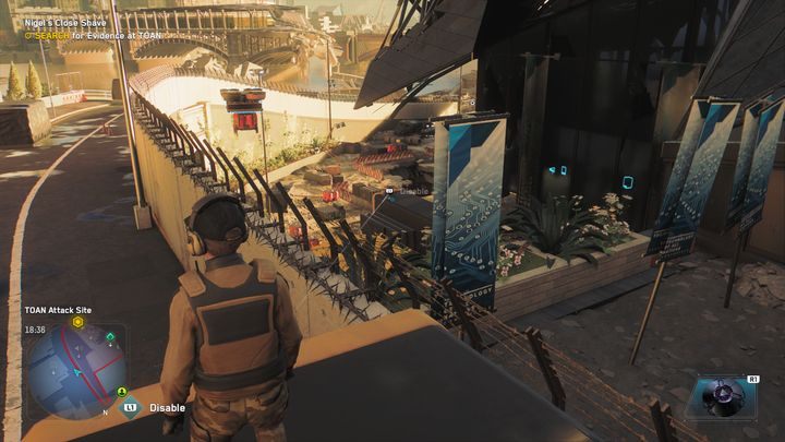 Zeskocz na dół, uważając na strażników, oraz wieżyczki (jedna znajduje się po lewej, druga w środku na górnym piętrze) - Watch Dogs Legion: Bliskie spotkania Nigela - solucja, opis przejścia - Watch Dogs Legion - poradnik do gry