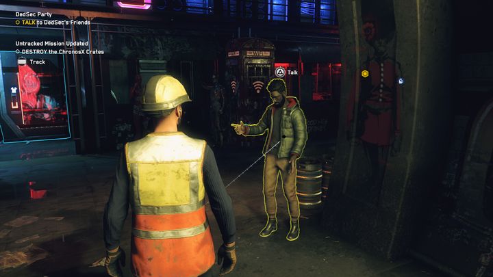 Porozmawiaj z przyjaciółmi DedSecu, na samym początku będzie to Hamish, następnie Inspektor Lau - Watch Dogs Legion: Impreza DedSecu - solucja, opis przejścia - Watch Dogs Legion - poradnik do gry
